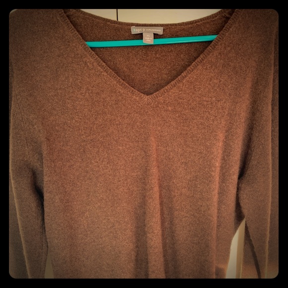 Valerie Stevens Sweaters - Valerie Stevens 2 ply cashmere sweater Valerie Stevens Sweaters - Valerie Stevens 2 ply cashmere sweater